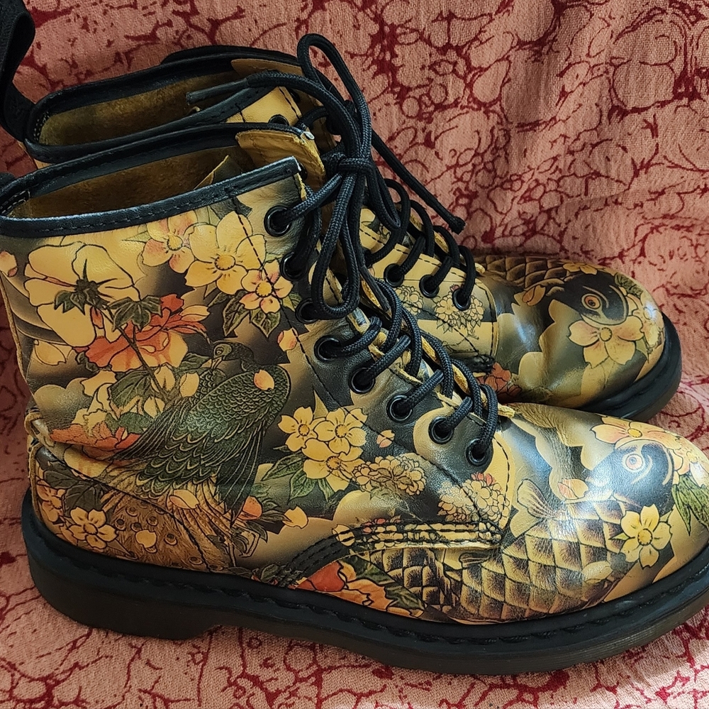 Koi Tattoo Evisu Wagara Dr Martens UK8